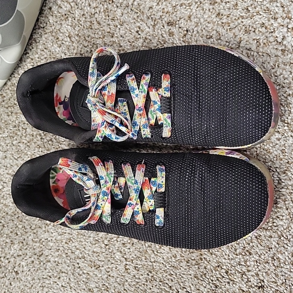 NOBULL Women's shoes 8